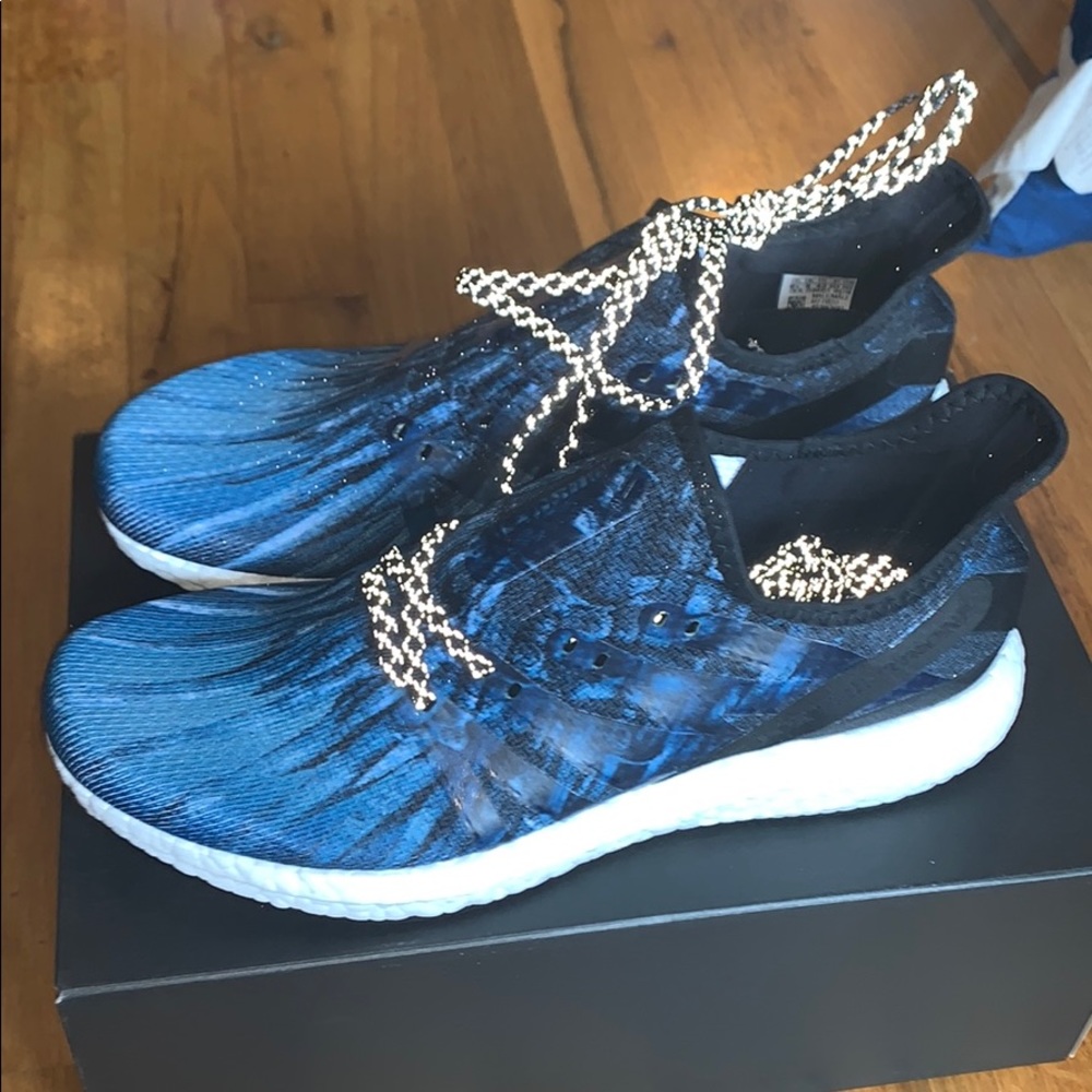 Adidas am4 “GOT” size 8.5 with box DS